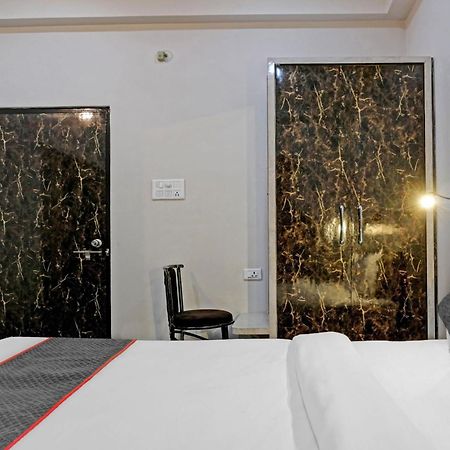 Hotel Townhouse Navneeta Grand Kakarmatha Exterior foto