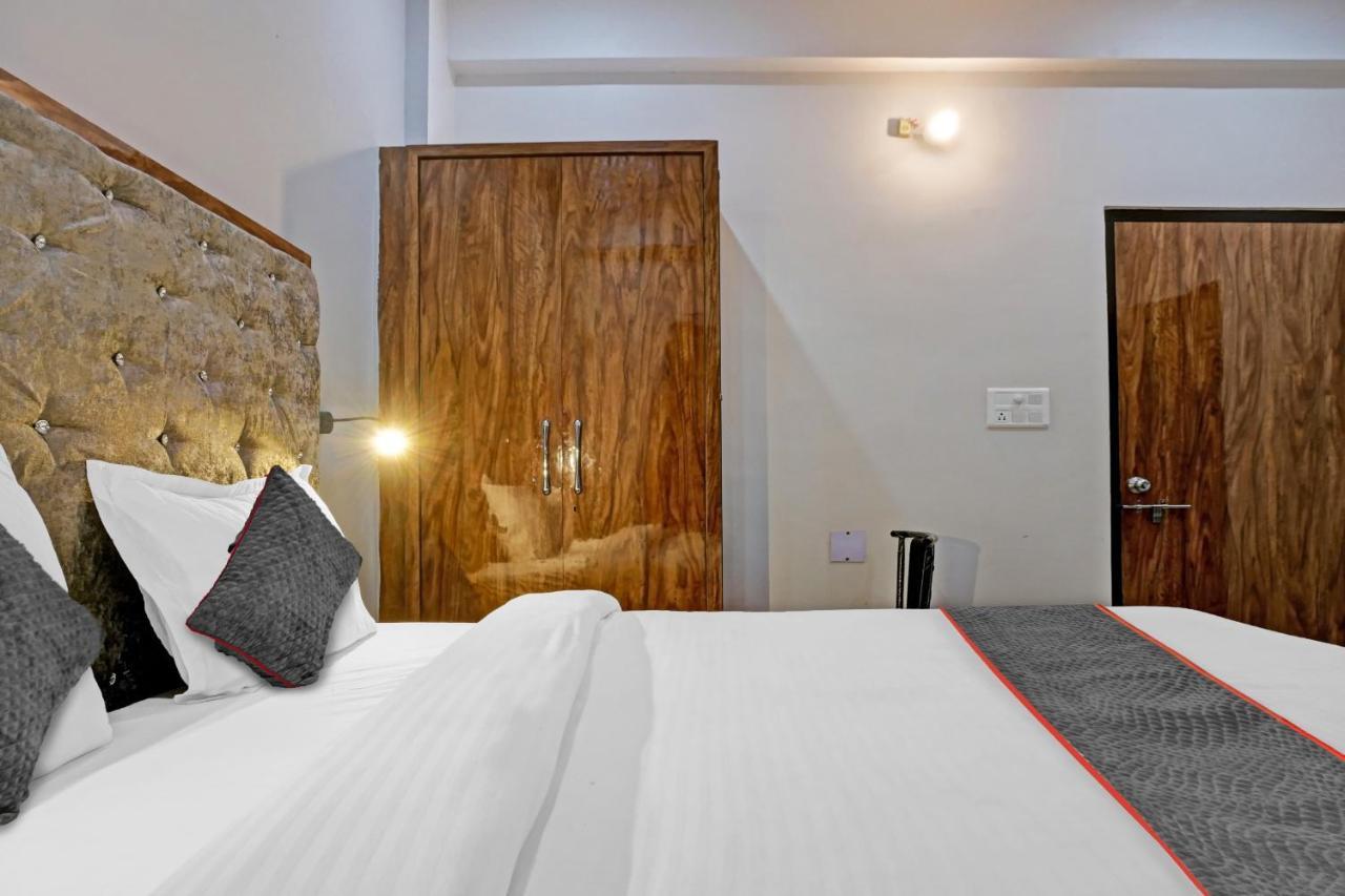 Hotel Townhouse Navneeta Grand Kakarmatha Exterior foto
