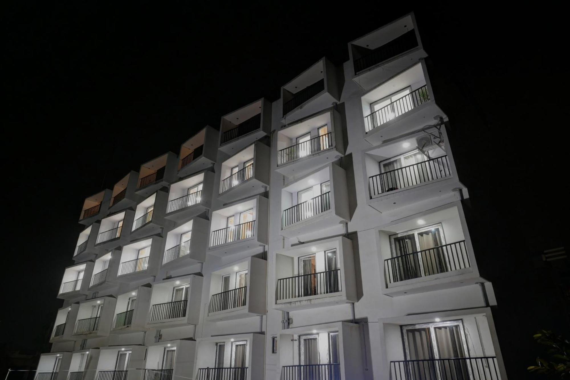 Hotel Townhouse Navneeta Grand Kakarmatha Exterior foto